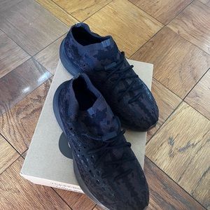 Yeezy Boost 380 (ONYX)